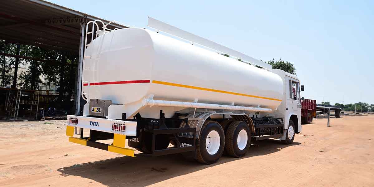 Oil truck fleet